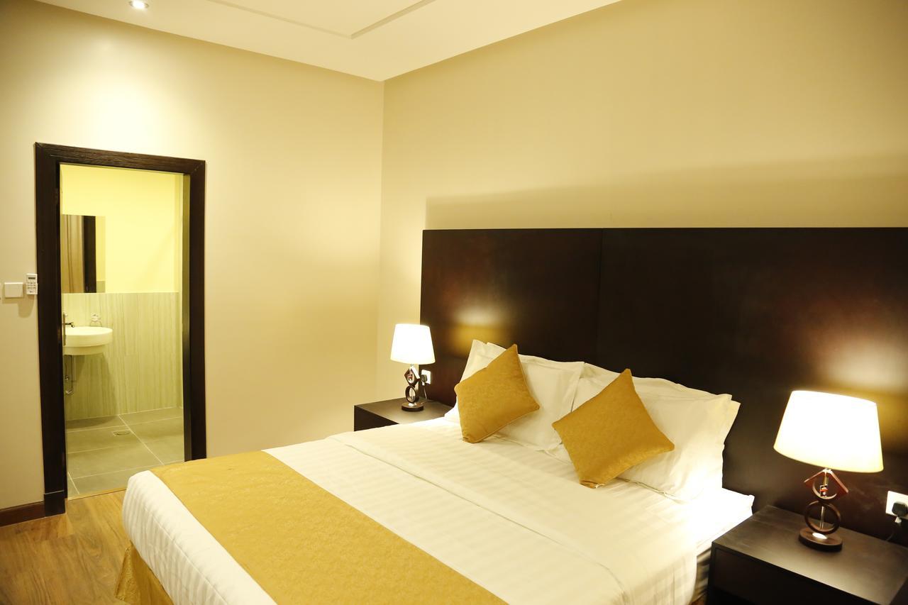 Flora Hotel Suite 2 فلورا2 للشقق المخدومة Riyadh Exteriör bild