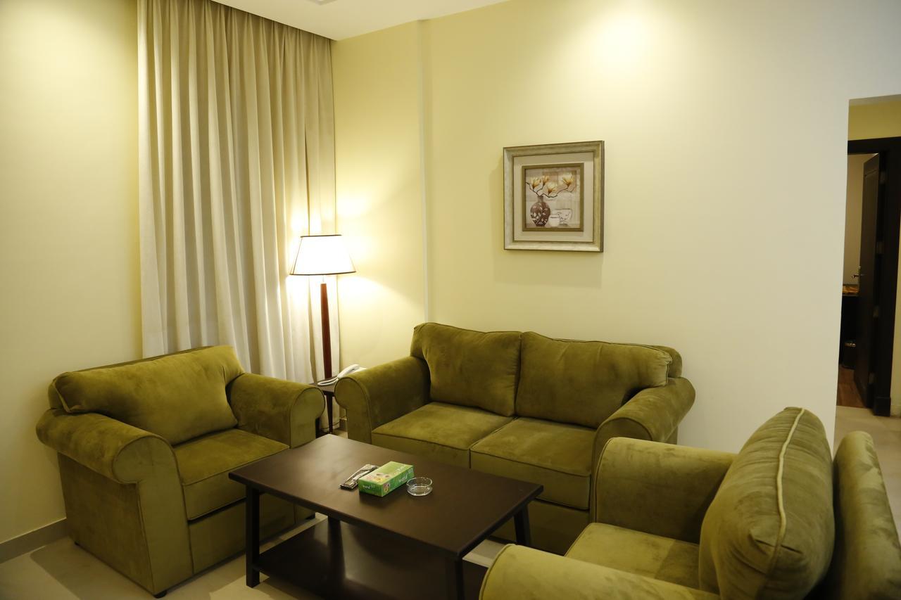 Flora Hotel Suite 2 فلورا2 للشقق المخدومة Riyadh Exteriör bild