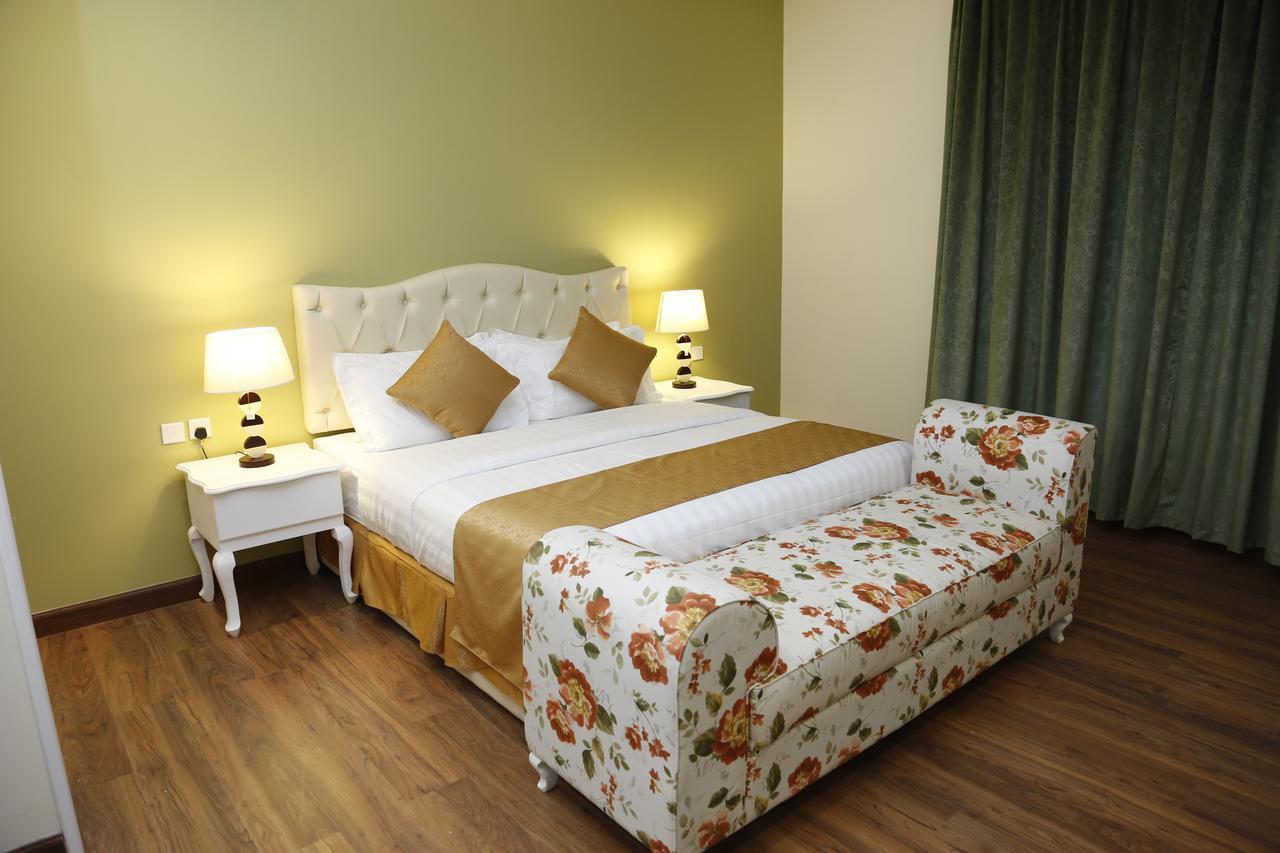 Flora Hotel Suite 2 فلورا2 للشقق المخدومة Riyadh Exteriör bild